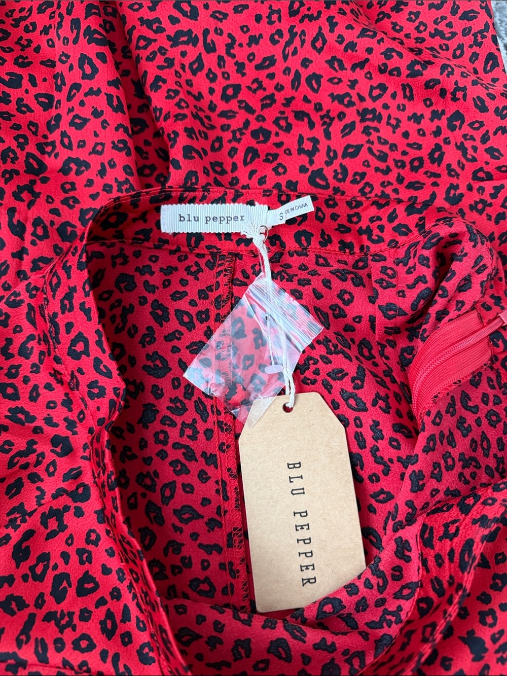 Blu Pepper Red and Black Leopard Print Midi Skirt size small - Picture 3 of 3